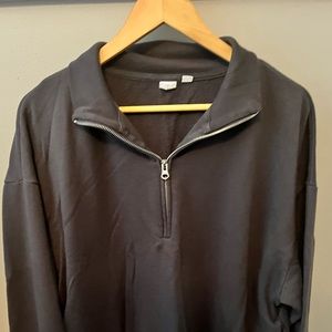 GAP gray half zip sweatshirt